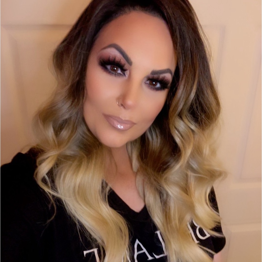 Blonde wig ombred; free part; butter blonde blended wig!